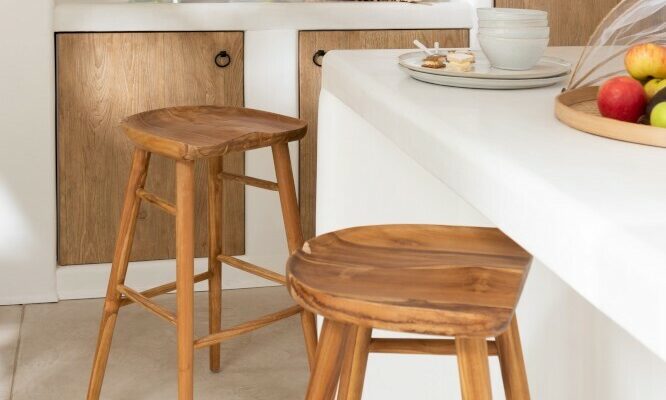 bar-chair-teak-wood-brown bar-chair-teak-wood-brown