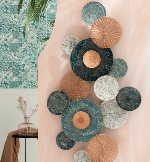 wall-decoration-circles-holes-metal